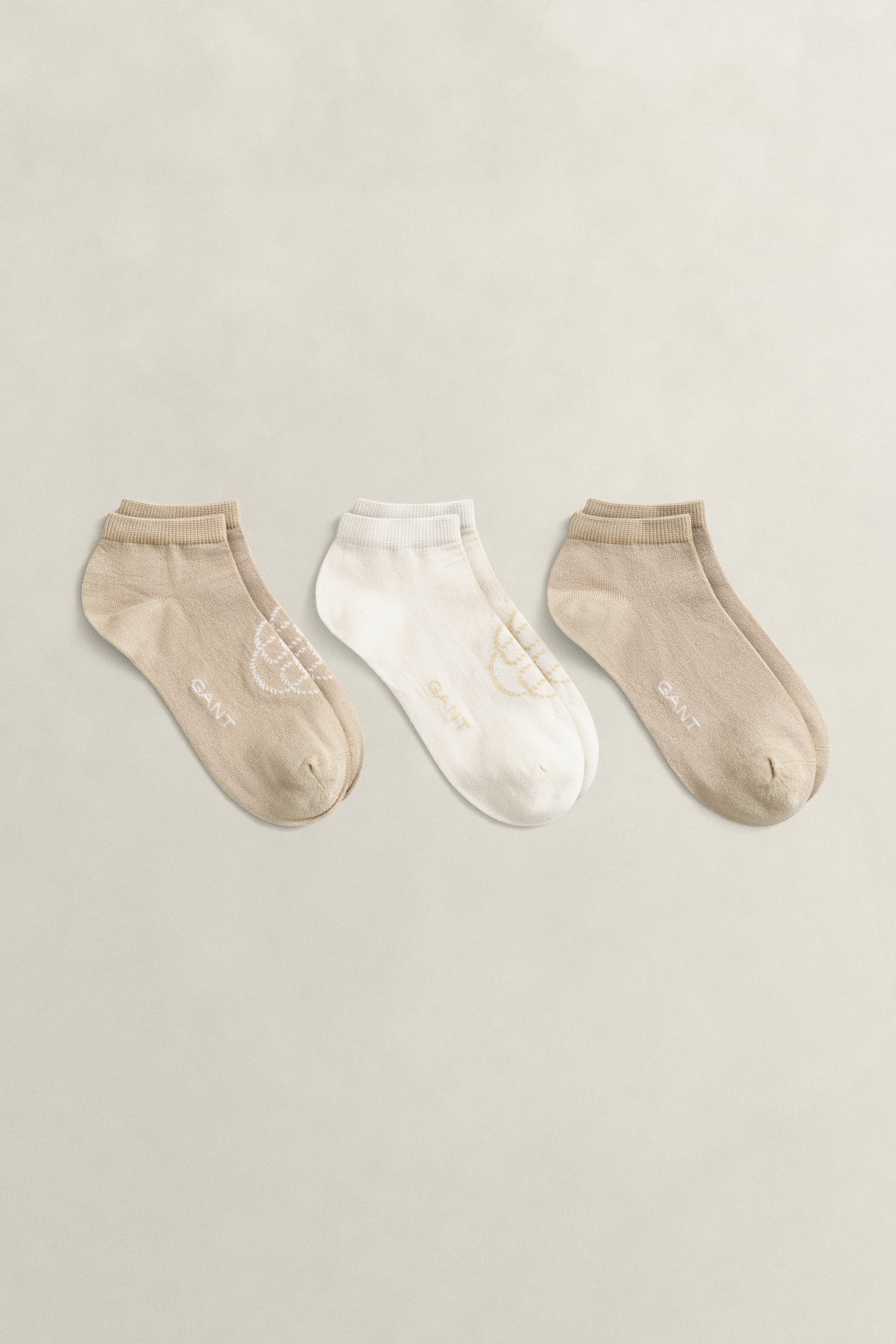 OAT BEIGE, MONOGRAM ANKLE SOCKS 3-PACK BY GANT AU.