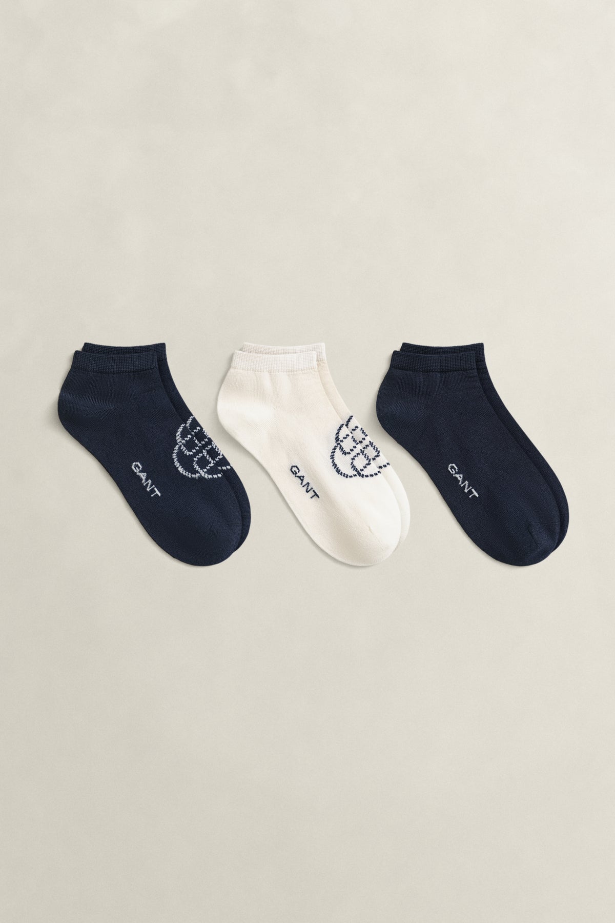 EVENING BLUE, MONOGRAM ANKLE SOCKS 3-PACK BY GANT AU.