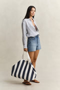 NAVY, AOP CANVAS BEACH BAG BY GANT AU.