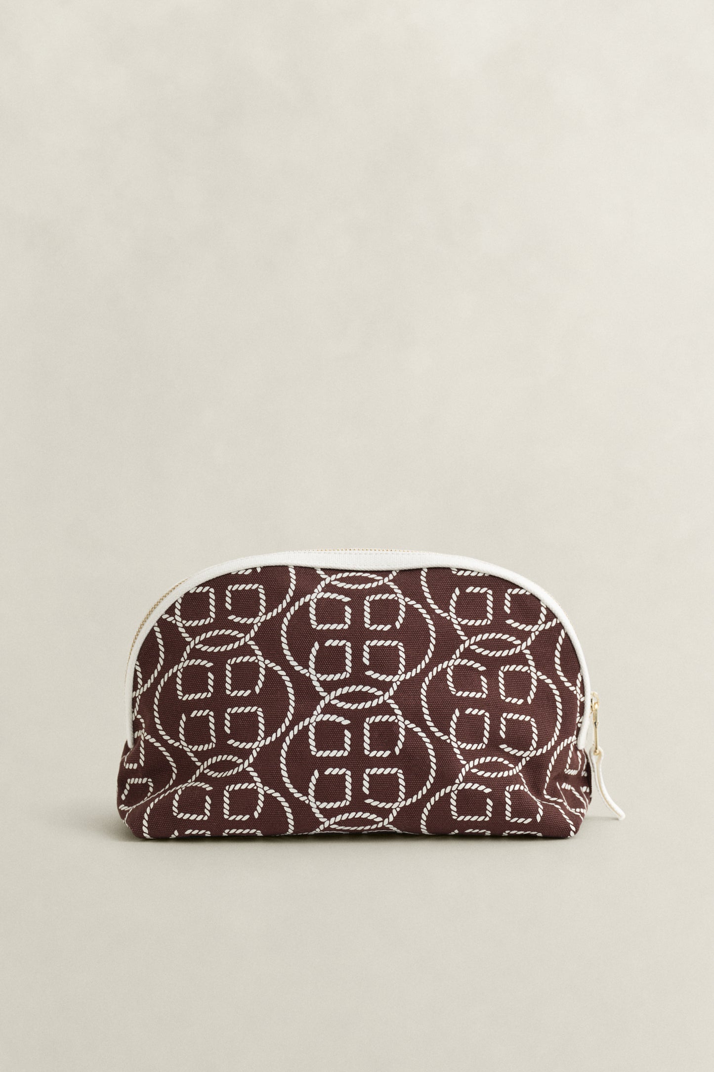 FRESH SOIL, AOP CANVAS WASHBAG, BACK-VIEW BY GANT AU.