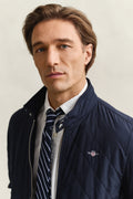 EVENING BLUE, QUILTED WINDCHEATER, CLOSE-UP BY GANT AU.