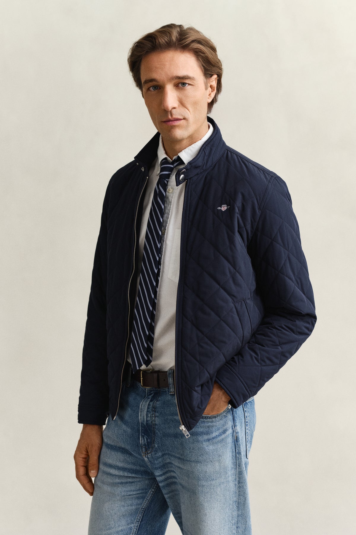 EVENING BLUE, QUILTED WINDCHEATER BY GANT AU.