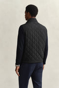 BLACK, QUILTED WINDCHEATER VEST, BACK-VIEW BY GANT AU.