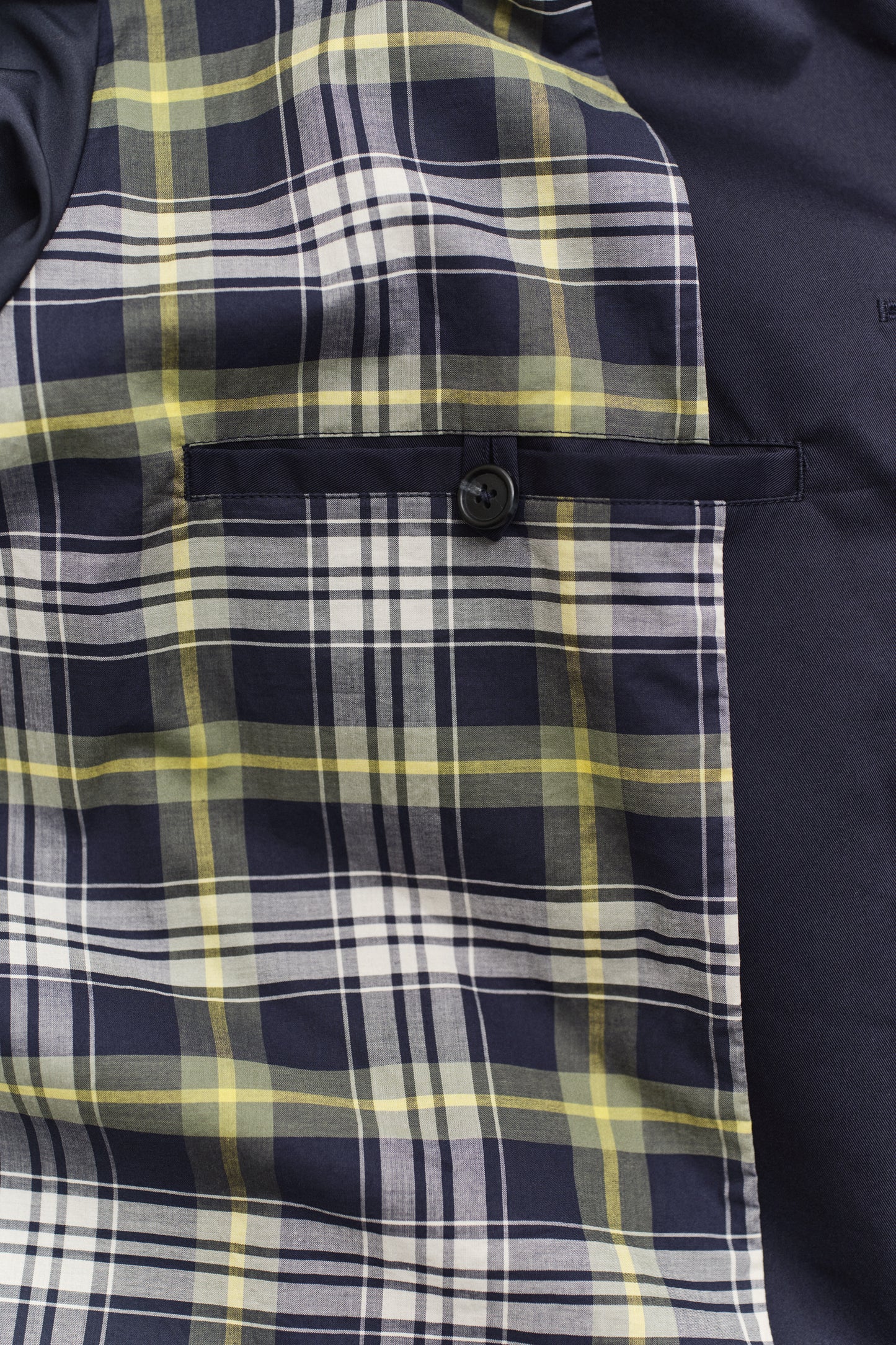 EVENING BLUE, COTTON BLEND CAR COAT, CLOSE-UP BY GANT AU.