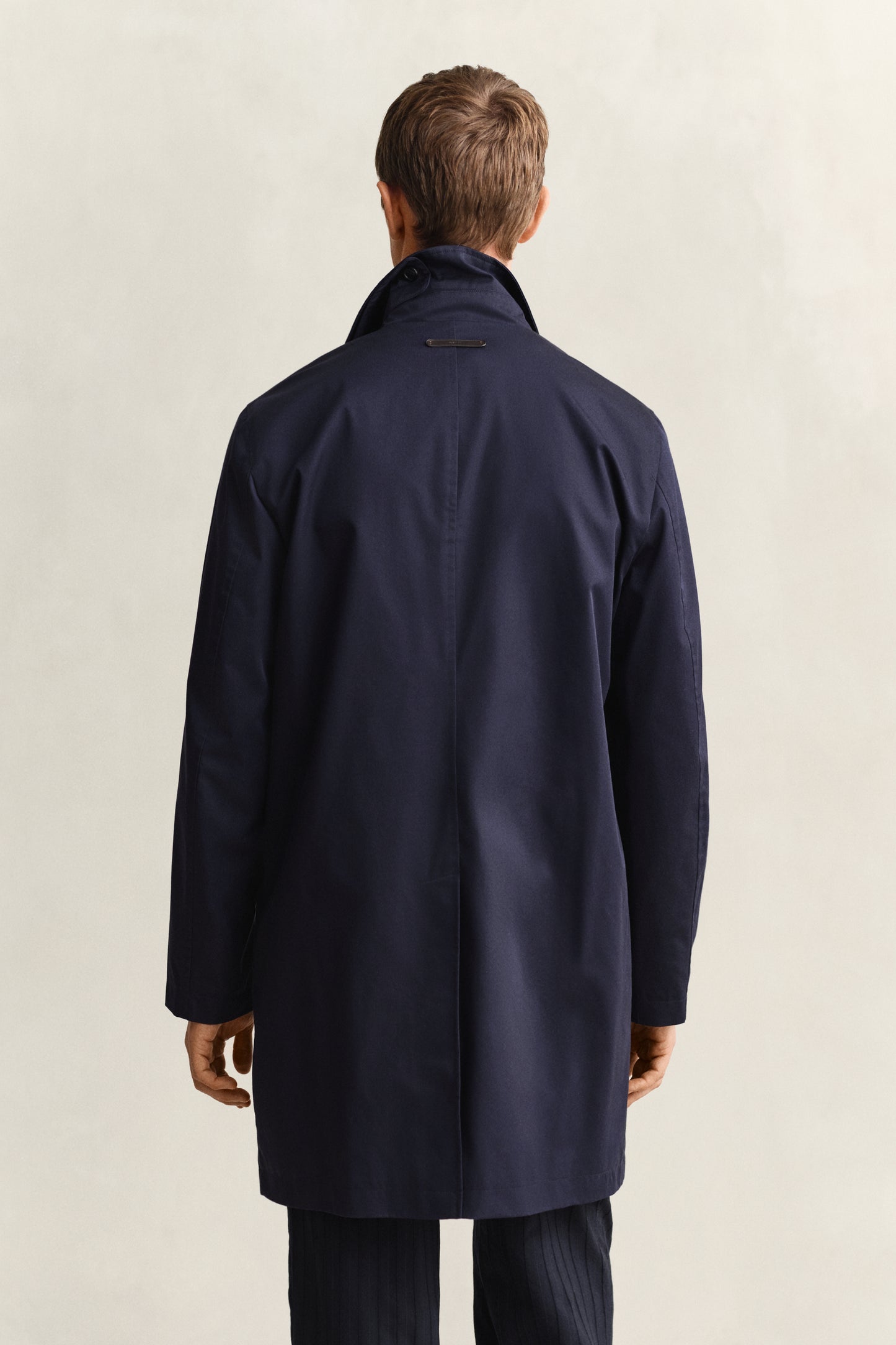 EVENING BLUE, COTTON BLEND CAR COAT, BACK-VIEW BY GANT AU.