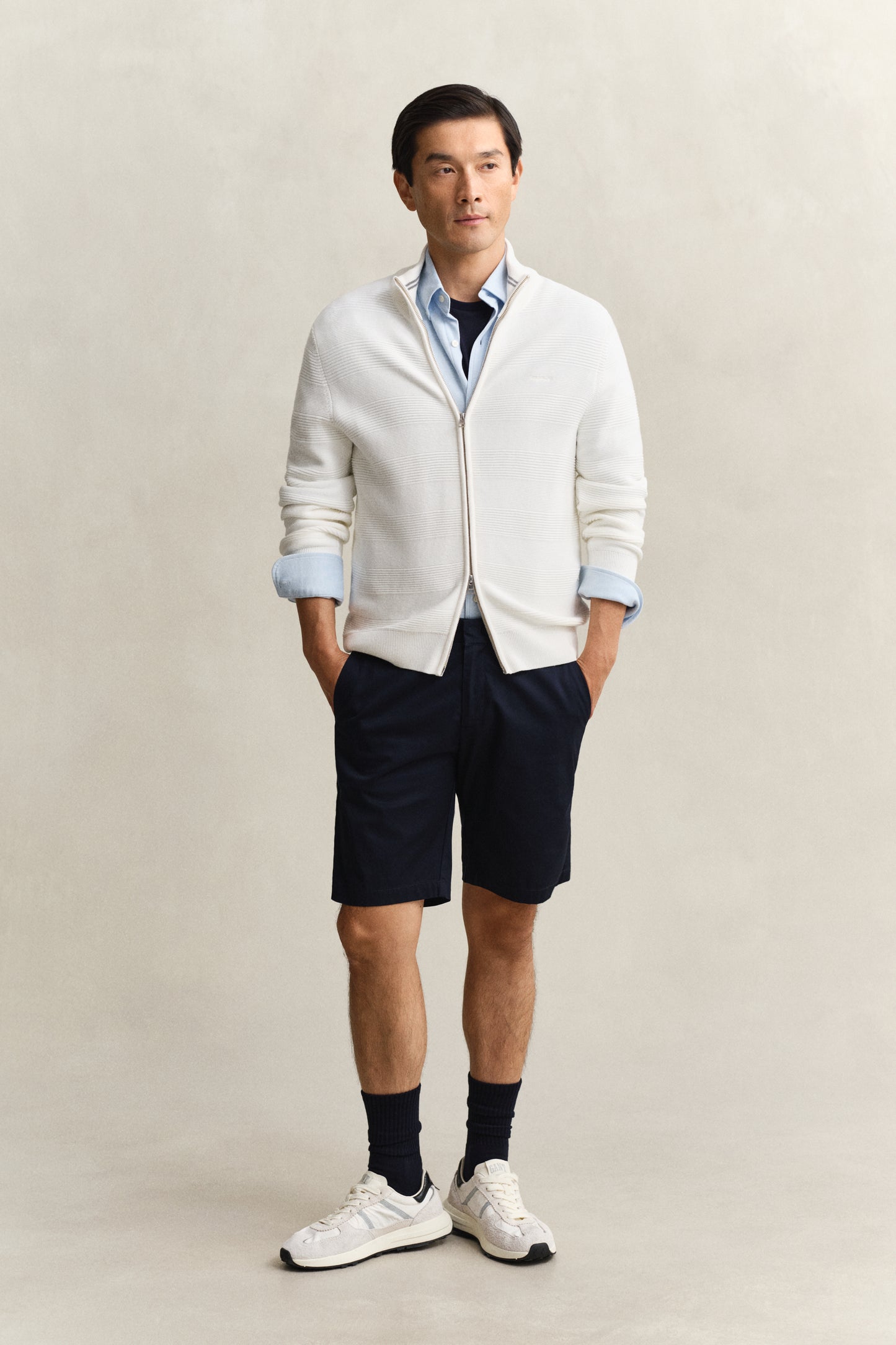 EGGSHELL, COTTON TEXTURE ZIPPED CARDIGAN BY GANT AU.