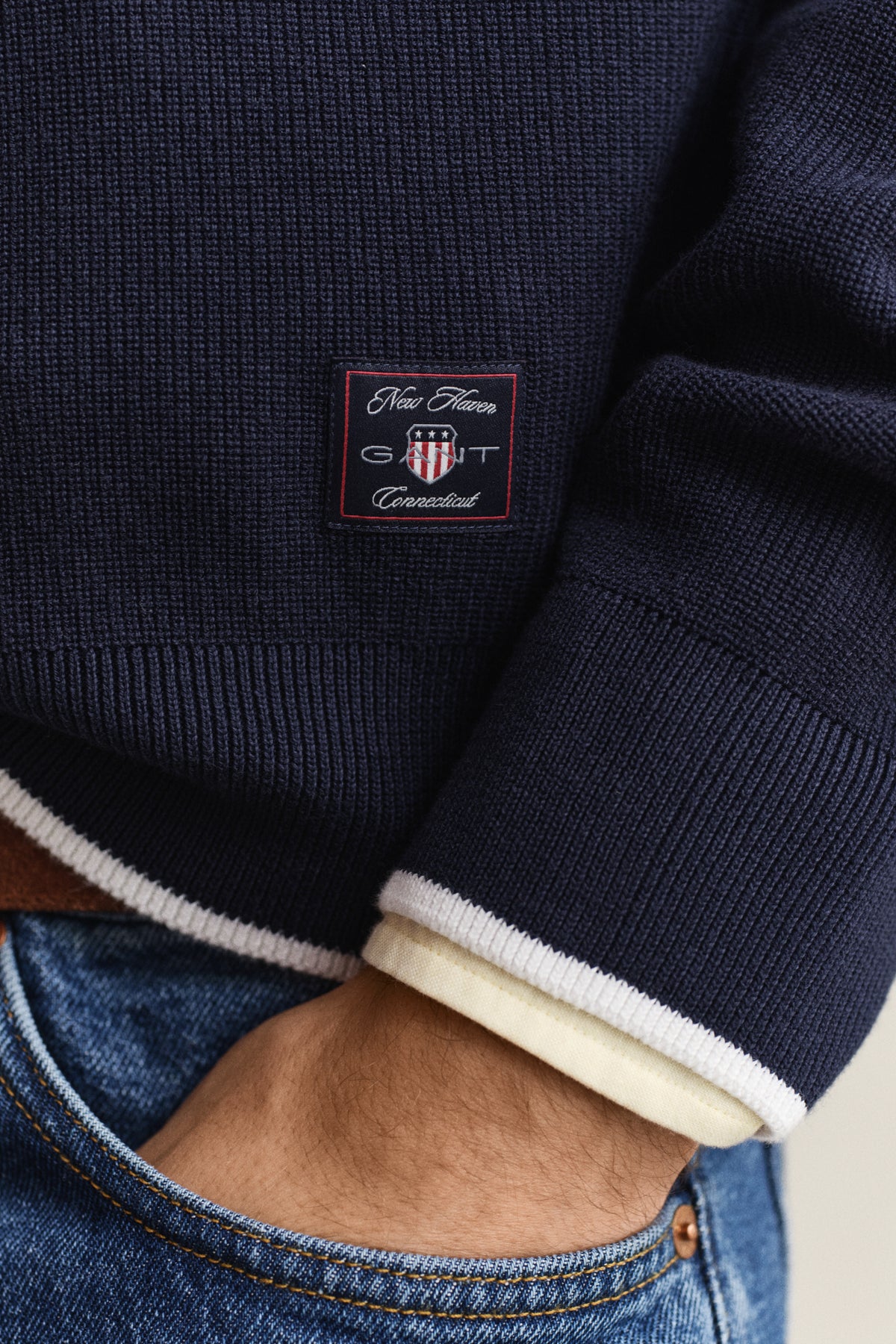 EVENING BLUE, COTTON RIB HALF ZIP, CLOSE-UP BY GANT AU.