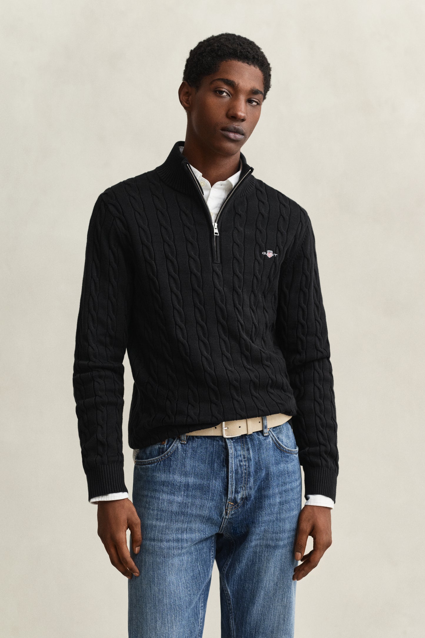 BLACK, COTTON CABLE HALF ZIP, FRONT-VIEW BY GANT AU.