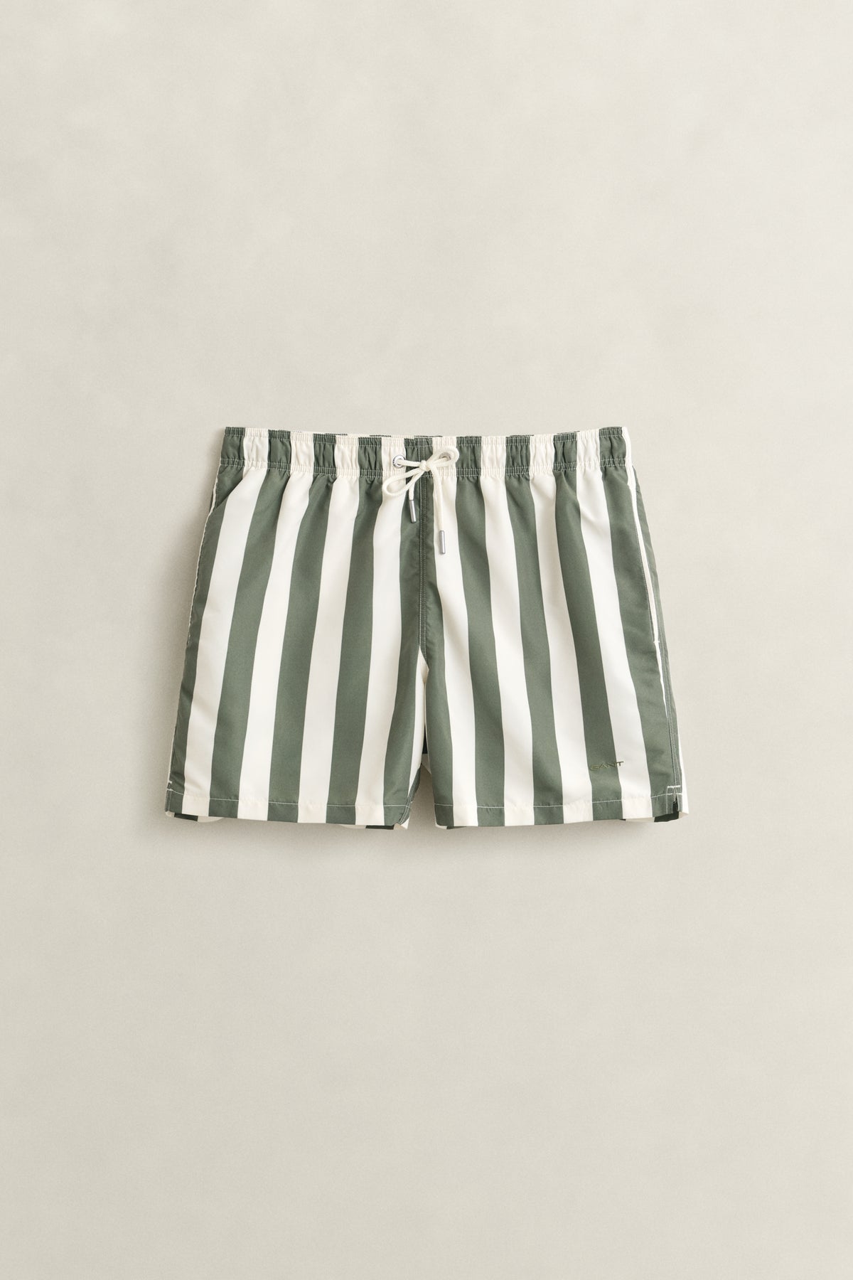 DRY HERB GREEN, BLOCK STRIPED SWIM SHORTS, FRONT-VIEW BY GANT AU.