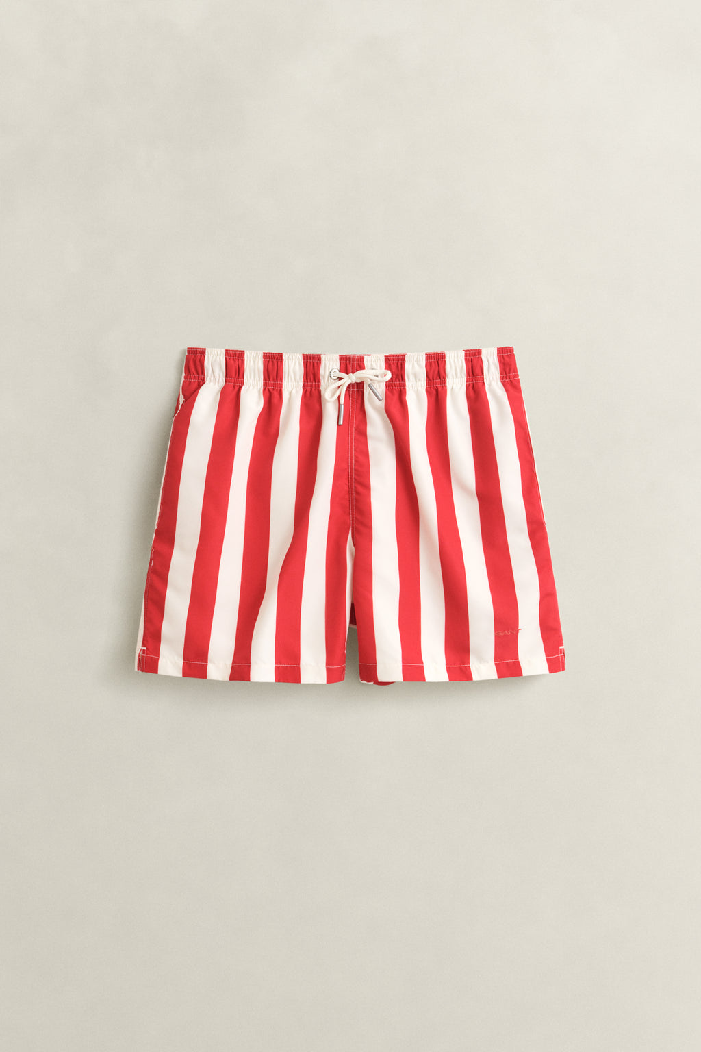 ROSE RED, BLOCK STRIPED SWIM SHORTS, FRONT-VIEW BY GANT AU.