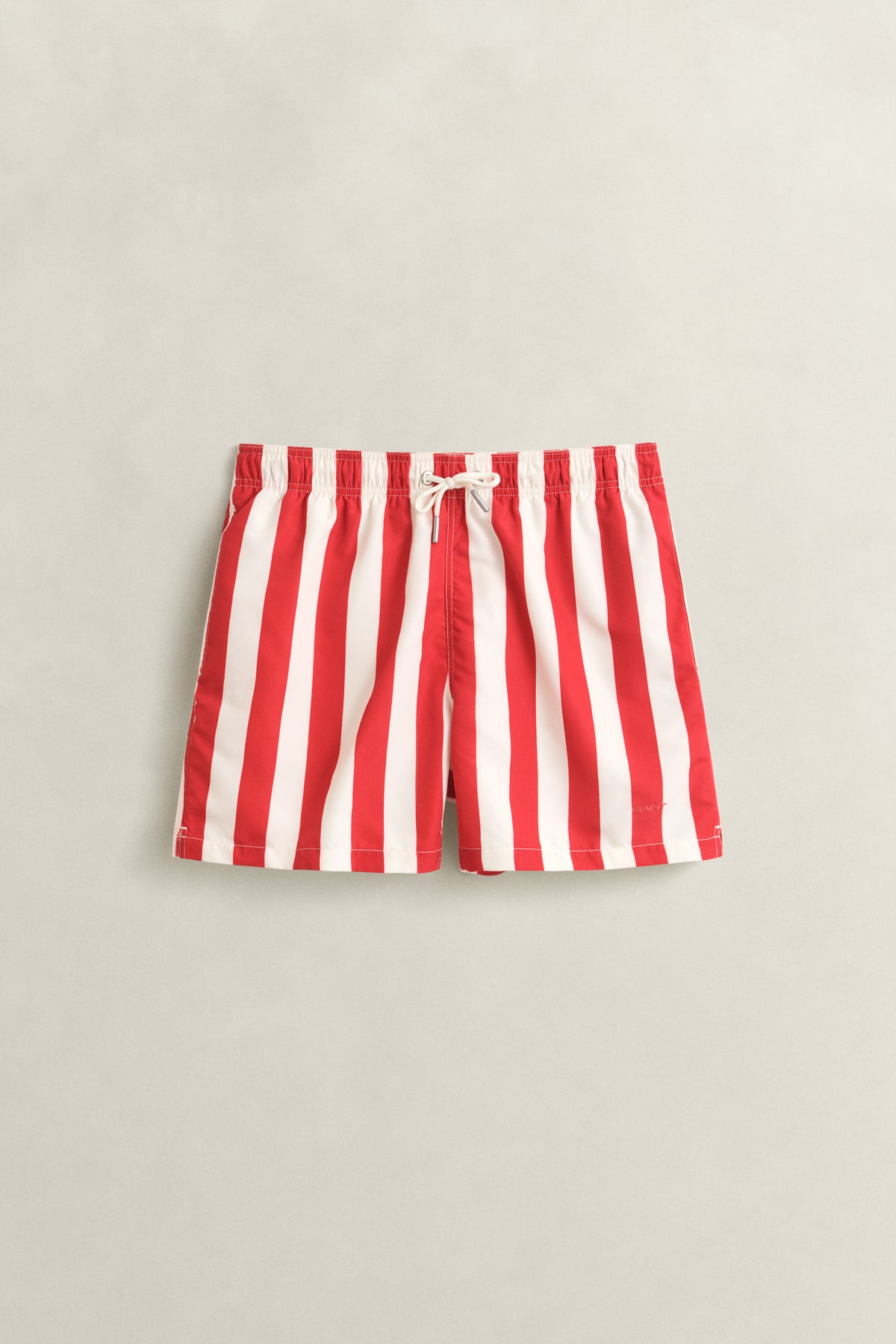 ROSE RED, BLOCK STRIPED SWIM SHORTS, FRONT-VIEW BY GANT AU.