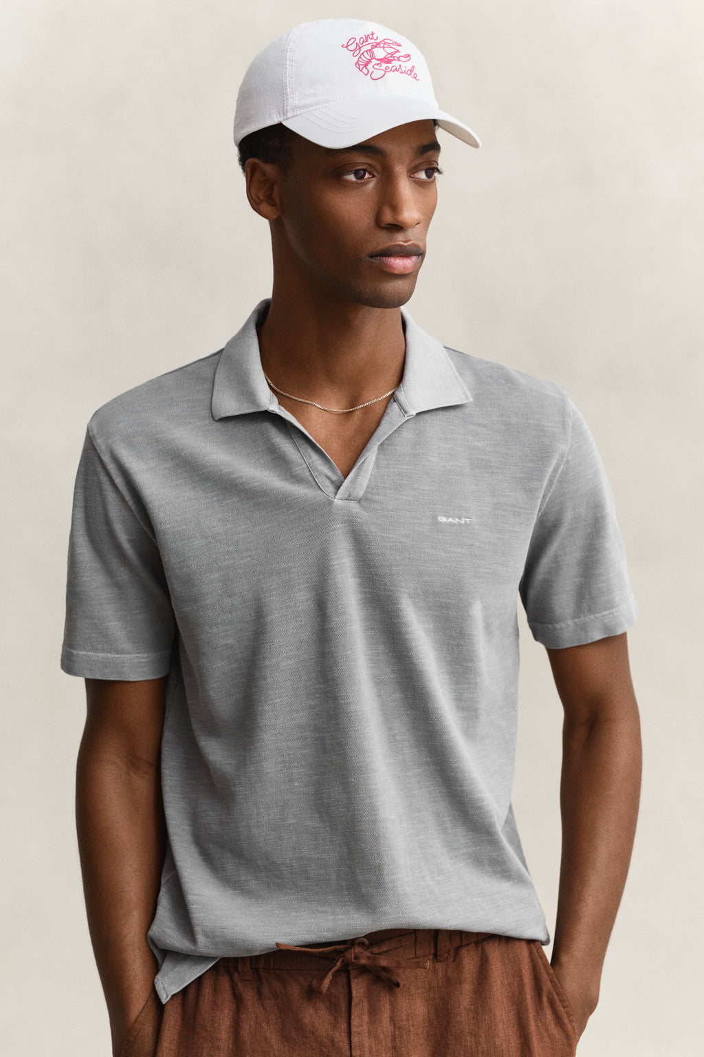 CREAM, GRAPHIC CRINKLED CAP BY GANT AU.