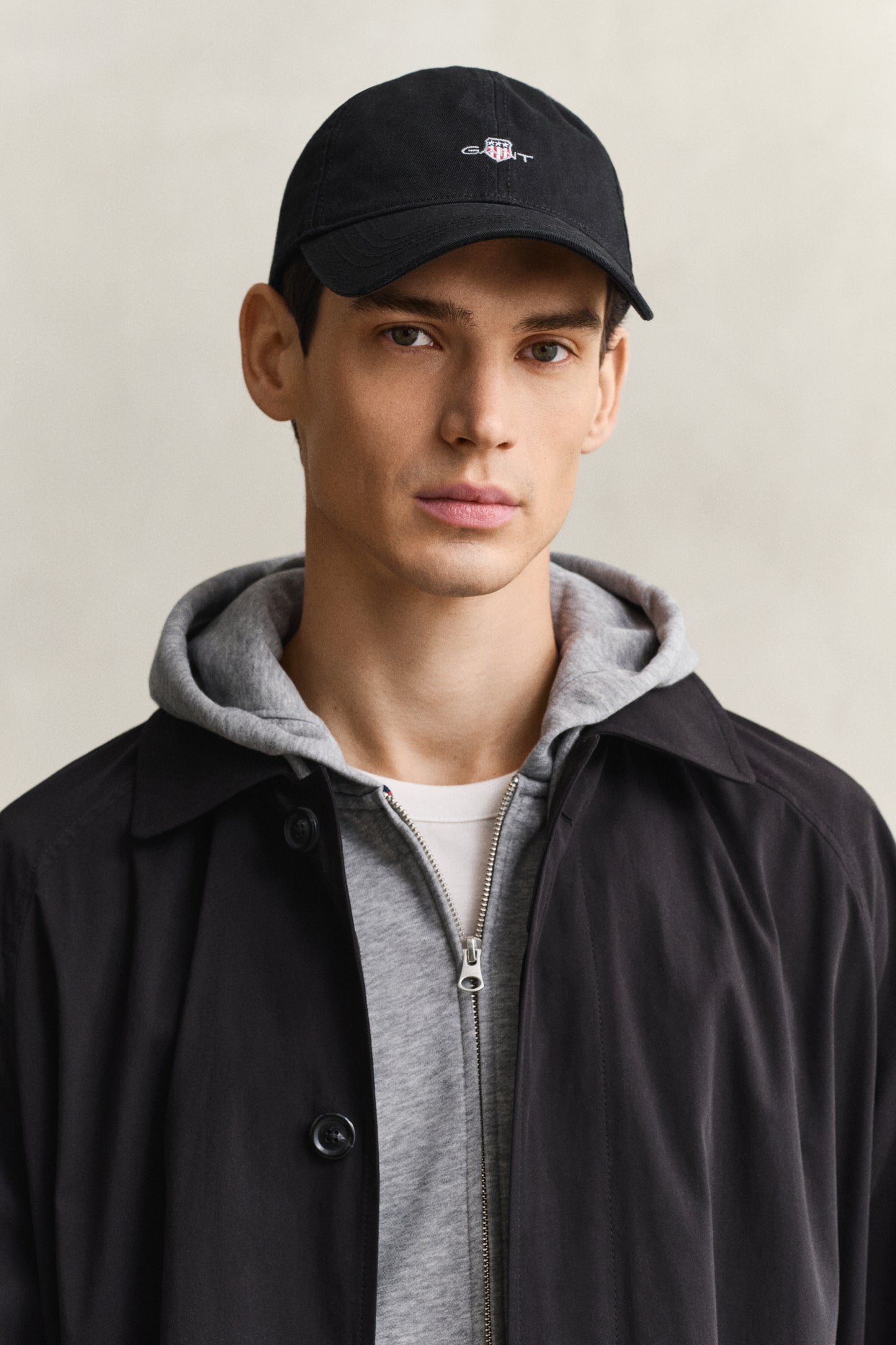 BLACK, Shield Cap BY GANT AU.