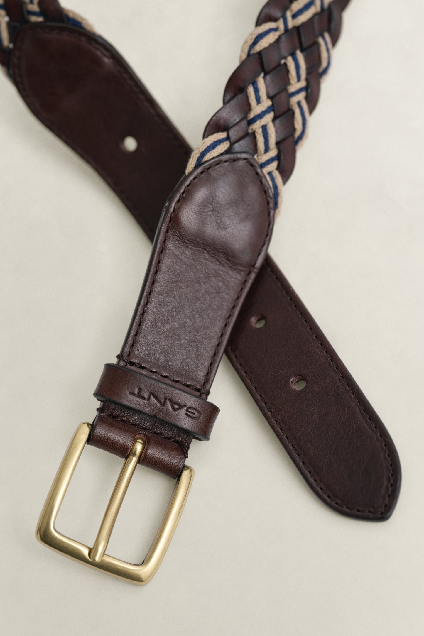 CLASSIC BLUE, MULTICOLOR BRAID BELT, CLOSE-UP BY GANT AU.