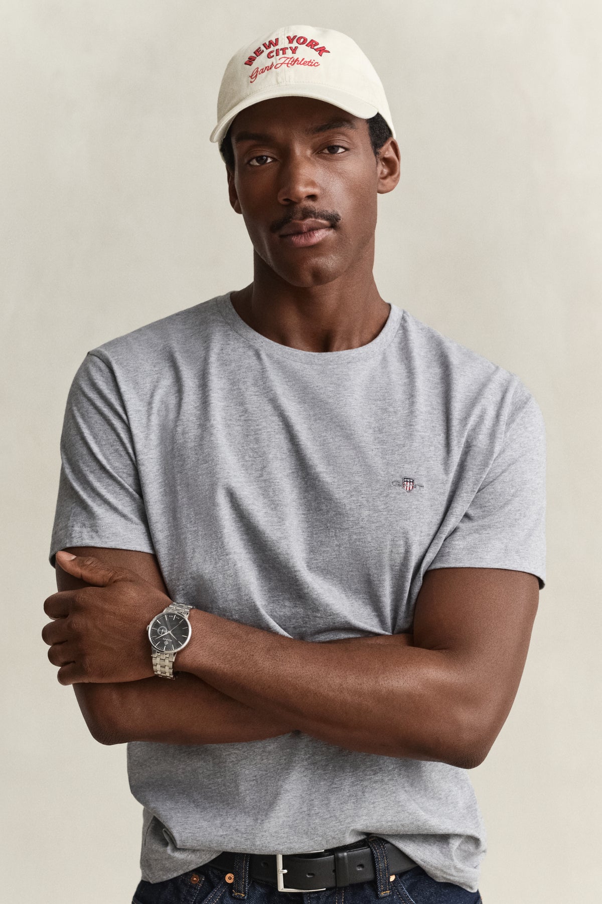 GREY MELANGE, Shield T-Shirt, CLOSE-UP BY GANT AU.