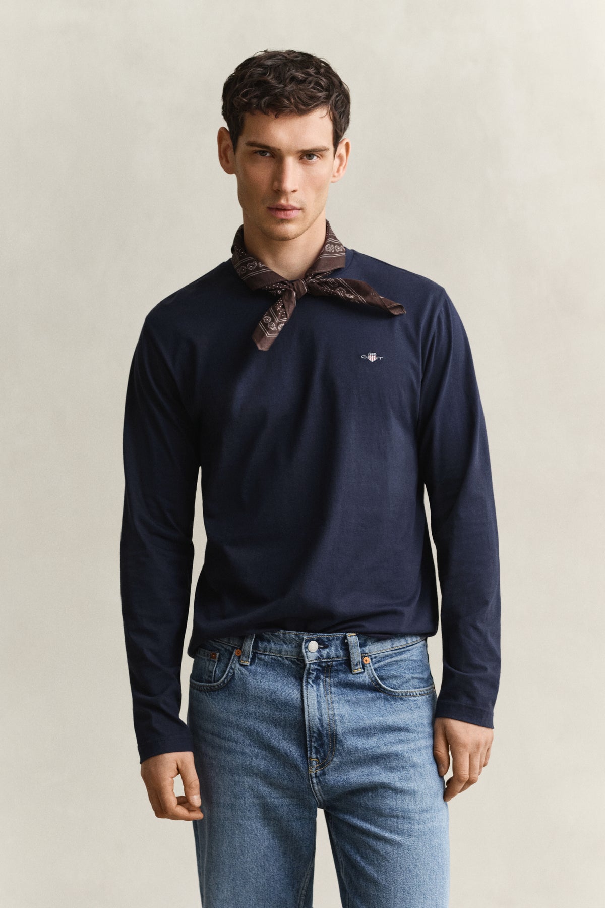 EVENING BLUE, Shield Long Sleeve T-Shirt, FRONT-VIEW BY GANT AU.