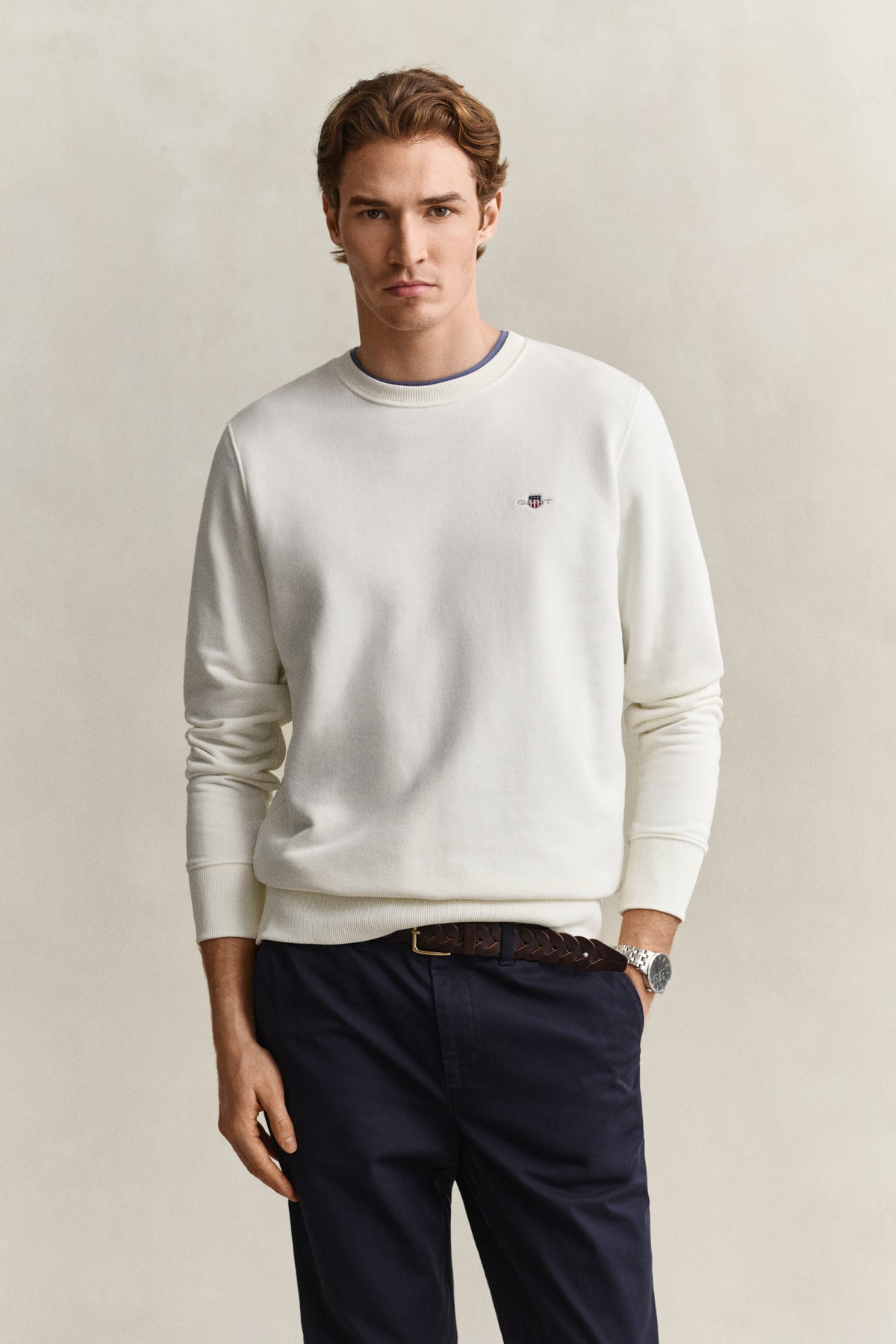 EGGSHELL, REG SHIELD C-NECK SWEAT, FRONT-VIEW BY GANT AU.