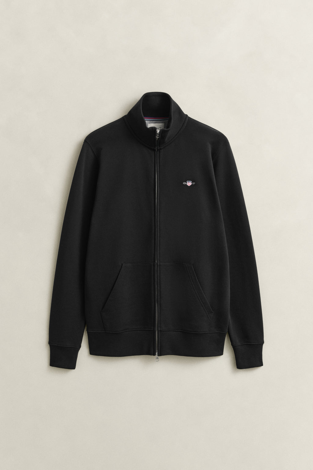 BLACK, REG SHIELD FULL ZIP SWEAT, FLAT-LAY BY GANT AU.