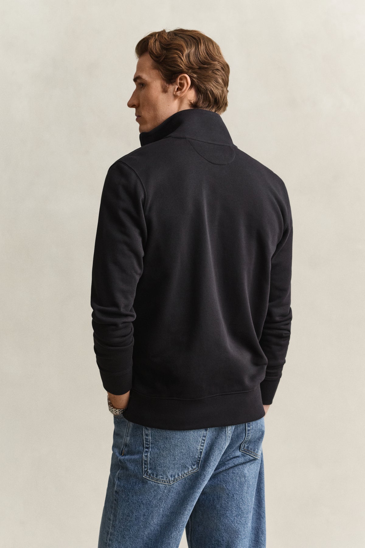 BLACK, REG SHIELD FULL ZIP SWEAT, BACK-VIEW BY GANT AU.