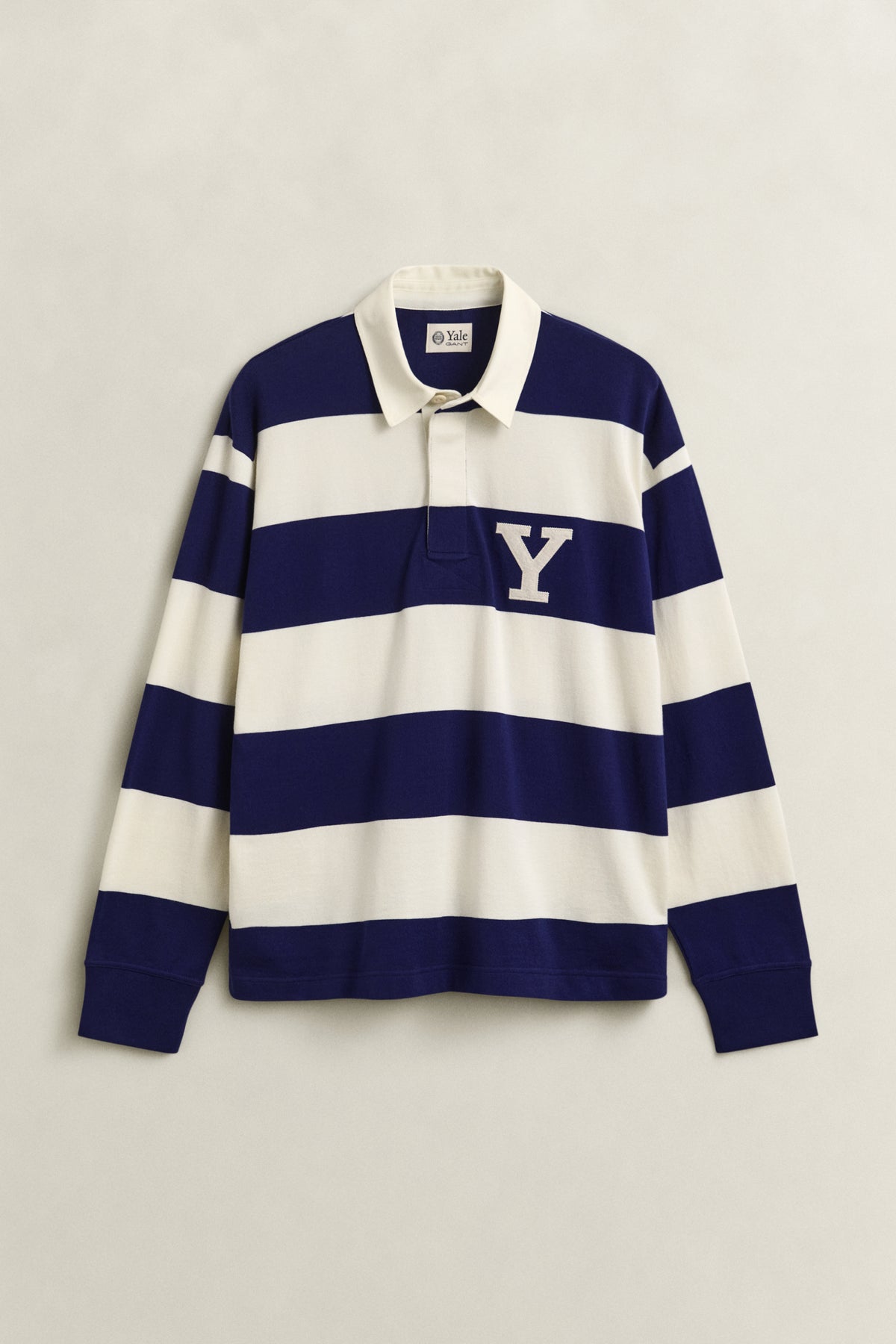 RICH NAVY, YALE STRIPED HEAVY RUGGER, FLAT-LAY BY GANT AU.