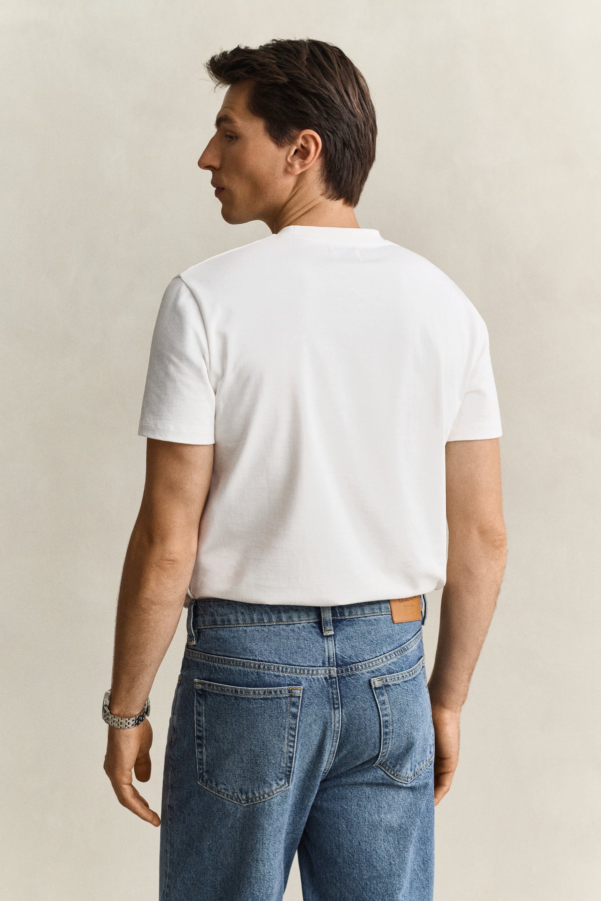 EGGSHELL, YALE T-SHIRT, BACK-VIEW BY GANT AU.