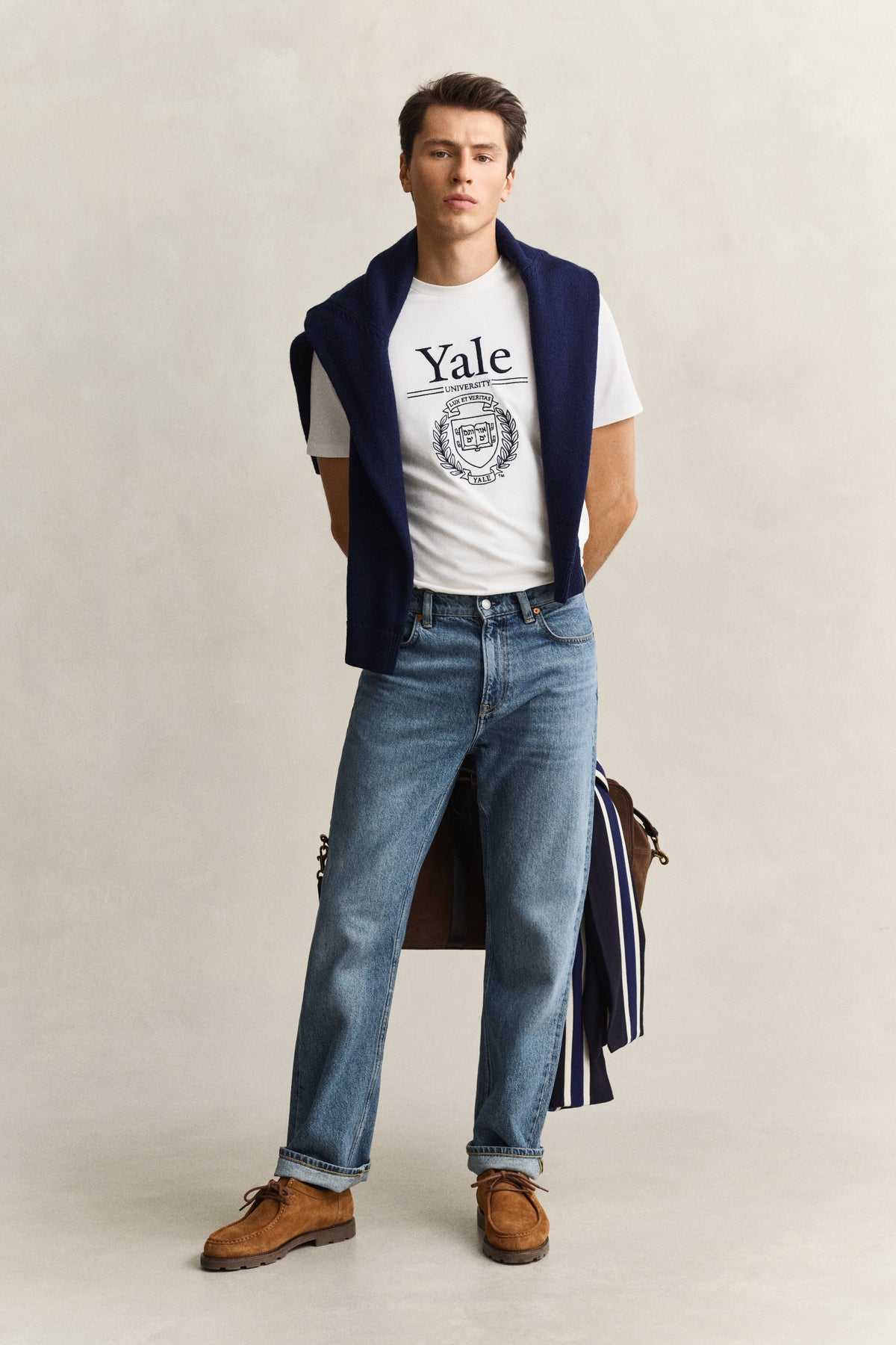 EGGSHELL, YALE T-SHIRT, FRONT-VIEW BY GANT AU.