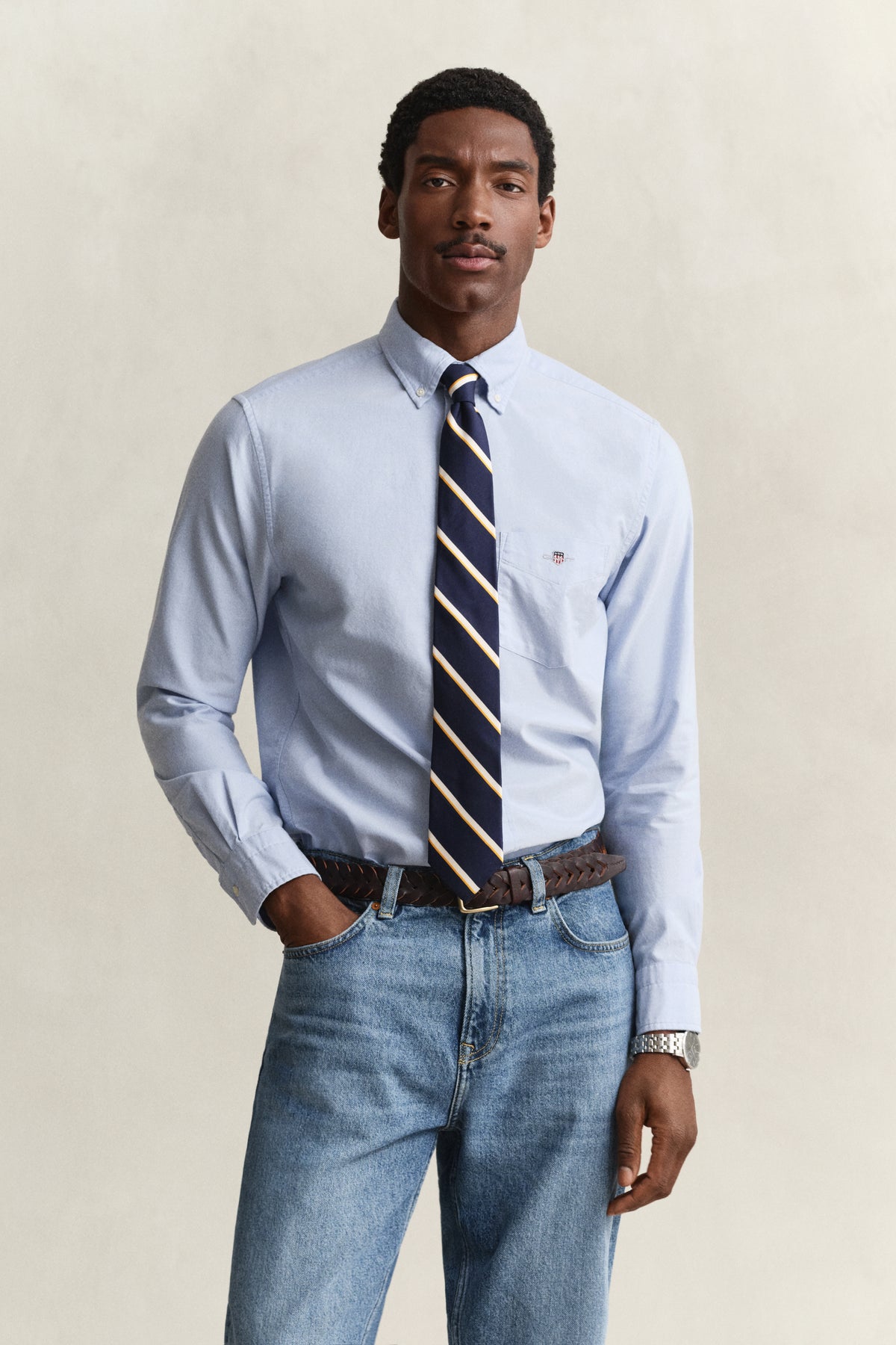 LIGHT BLUE, REG CLASSIC OXFORD SHIRT, FRONT-VIEW BY GANT AU.