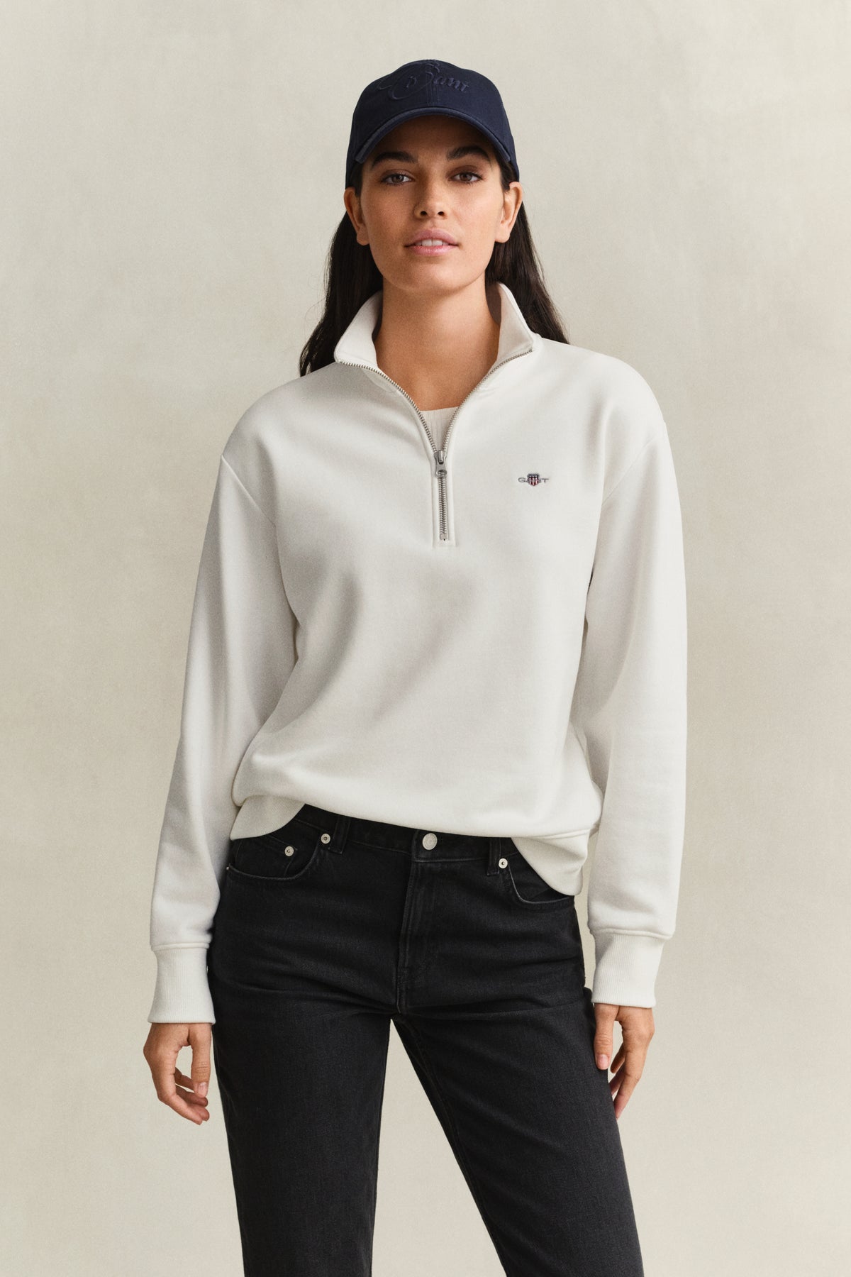 EGGSHELL, SHIELD HALF-ZIP, FRONT-VIEW BY GANT AU.