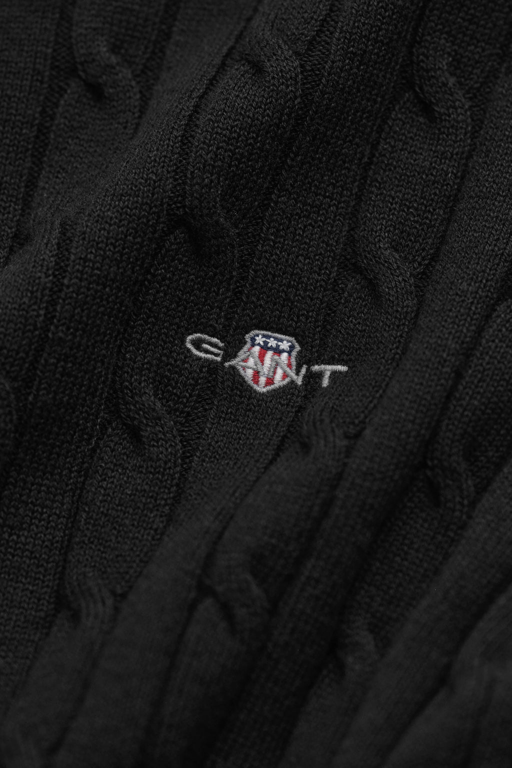 BLACK, Classic Cable Knit Sweater, CLOSE-UP BY GANT AU.