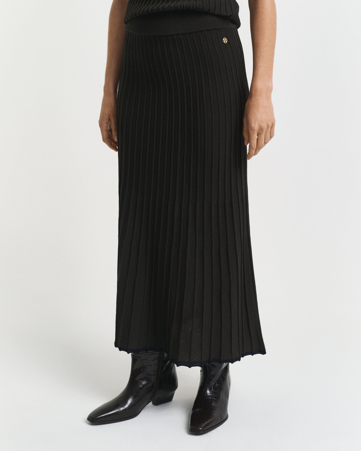 Contrast Ribbed Knit Skirt
