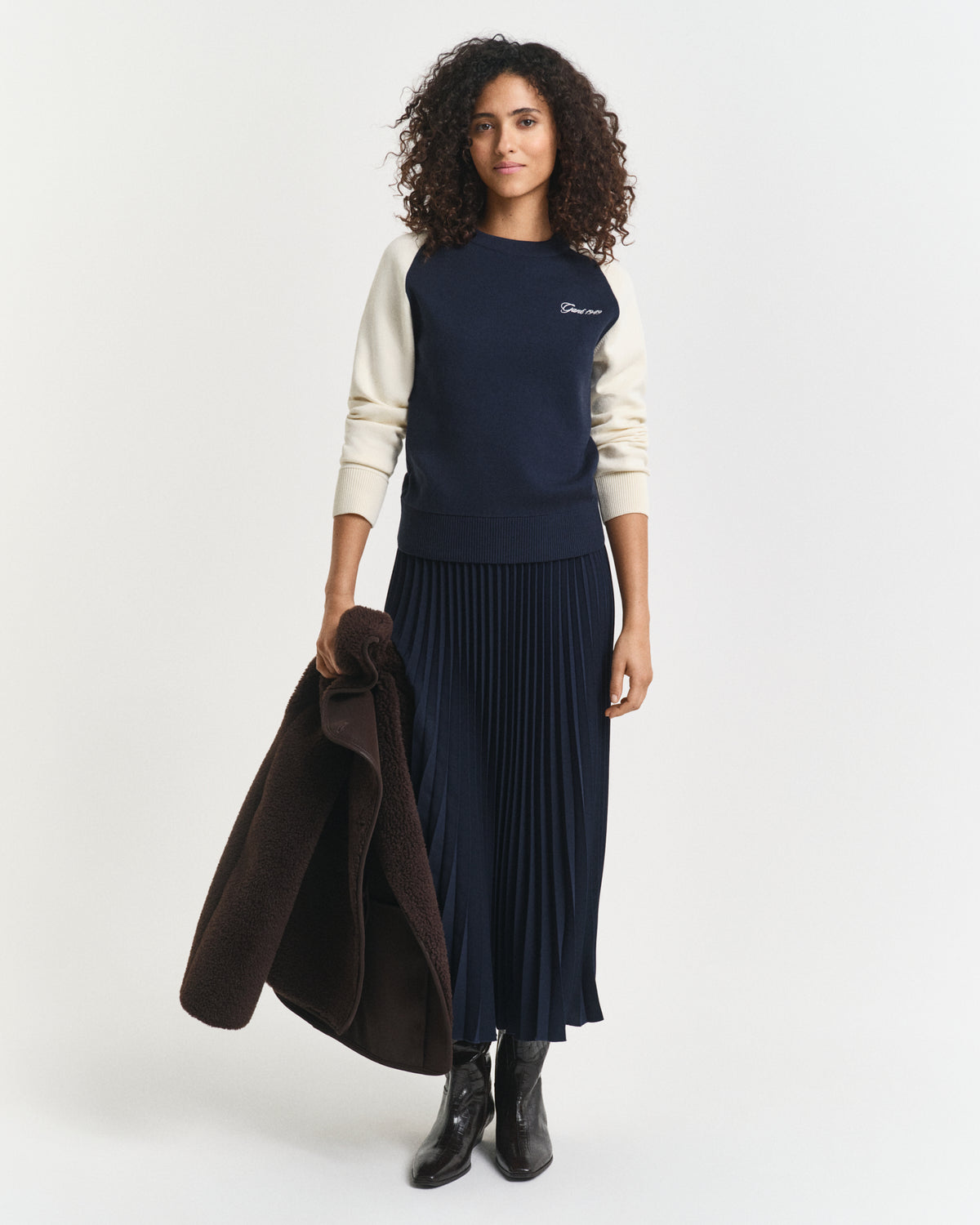 Color Blocked Crew Neck Sweater