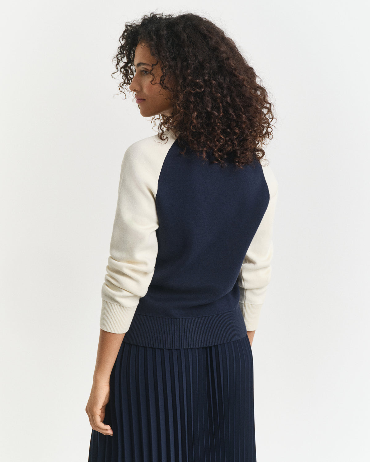 Color Blocked Crew Neck Sweater